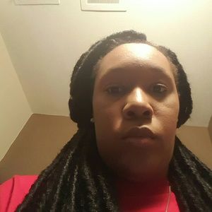 Meet your Posher, Reneisha